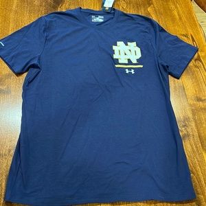 Notre Dame t-shirt. Navy blue size adult Medium.
